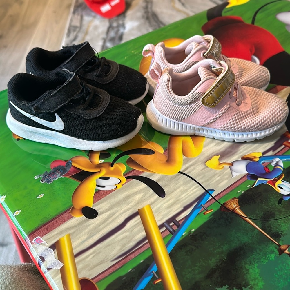 Toddler girl shoes in size 7
